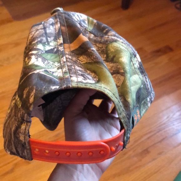 Under Armour baseball hat - Picture 3 of 4